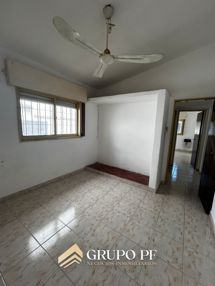 CASA EN VENTA VILLA CARLOS PAZ, SOBRE AV. LOS SAUCES
