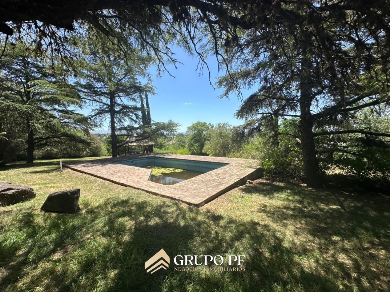 CASA CON VISTA AL LAGO - IMPRESIONANTE TERRENO