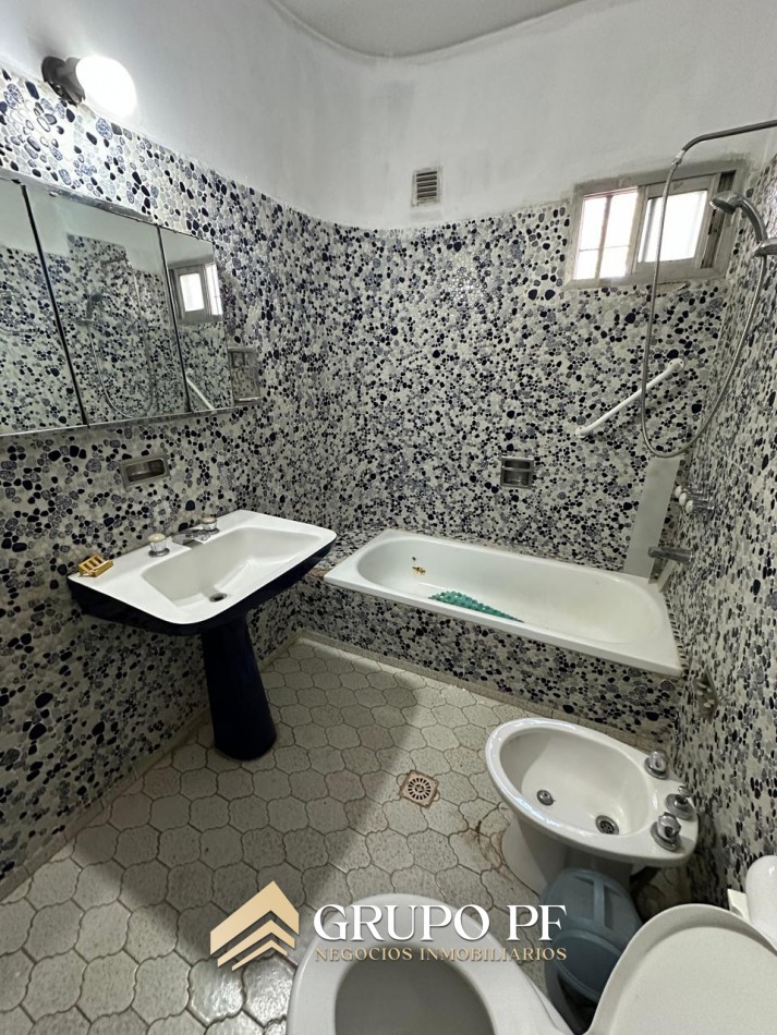 CASA 4 DORM. EN VILLA BELGRANO - REAL OPORTUNIDAD