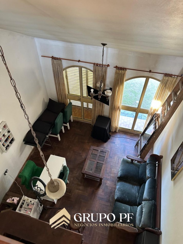 CASA 4 DORM. EN VILLA BELGRANO - REAL OPORTUNIDAD