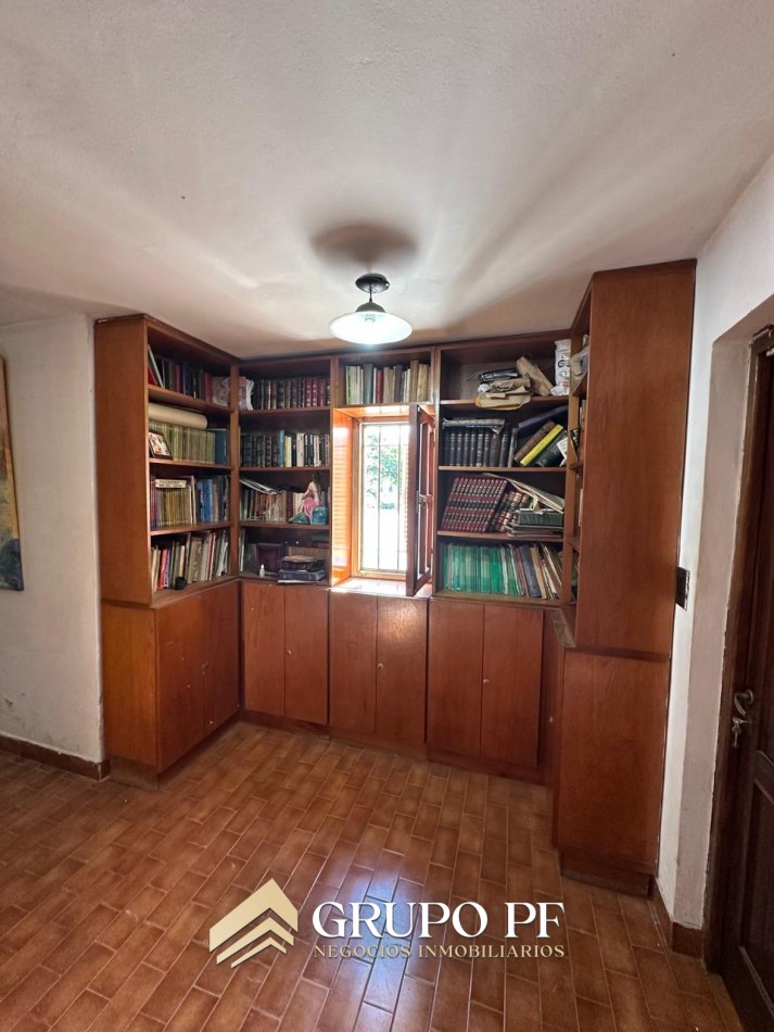CASA 4 DORM. EN VILLA BELGRANO - REAL OPORTUNIDAD