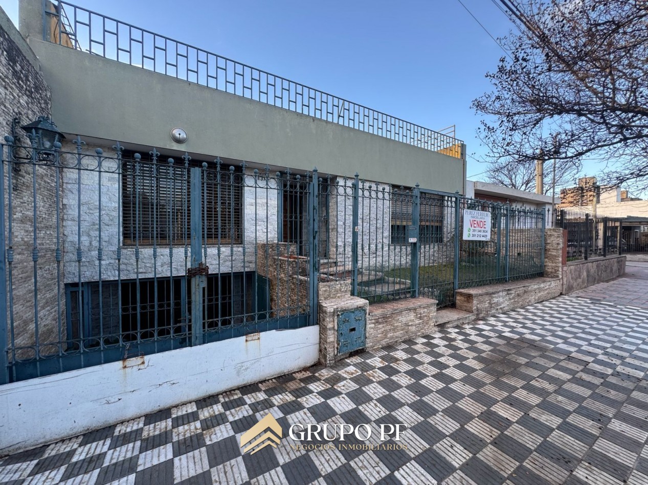 CASA APTO CREDITO A MTS DE AV. SABATTINI