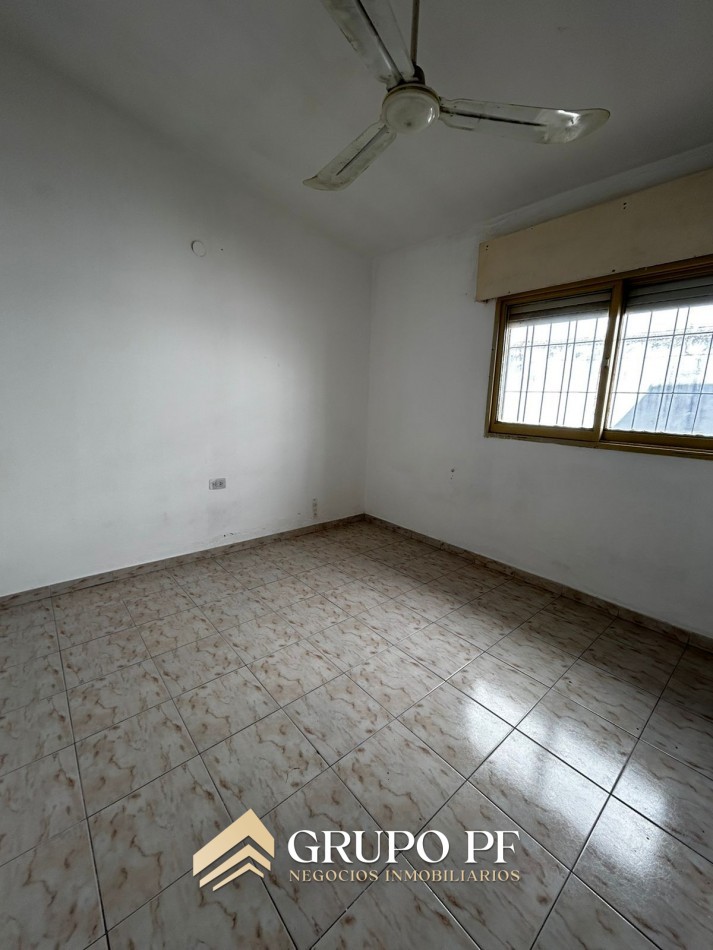 CASA EN VENTA VILLA CARLOS PAZ, SOBRE AV. LOS SAUCES