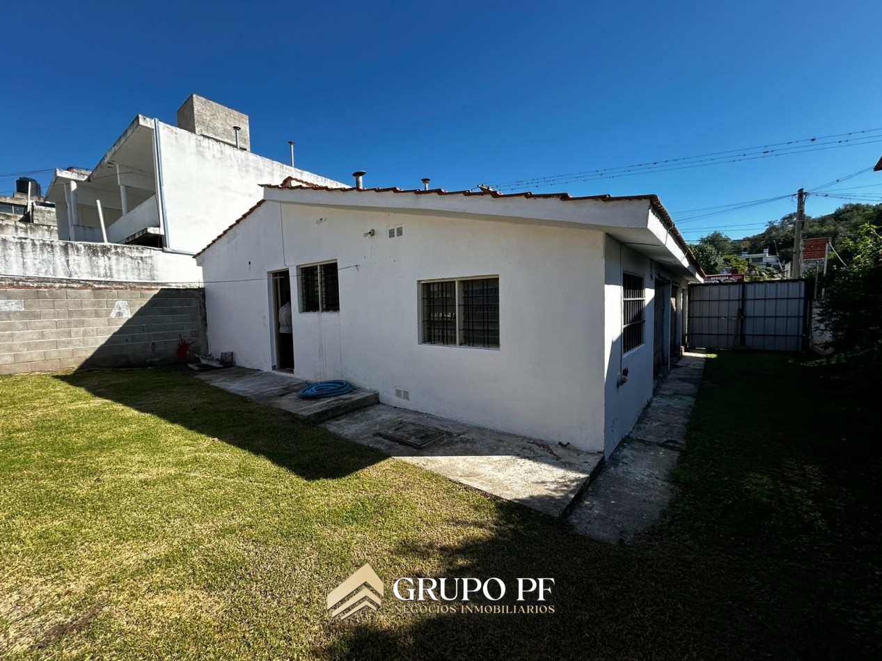 CASA EN VENTA VILLA CARLOS PAZ, SOBRE AV. LOS SAUCES