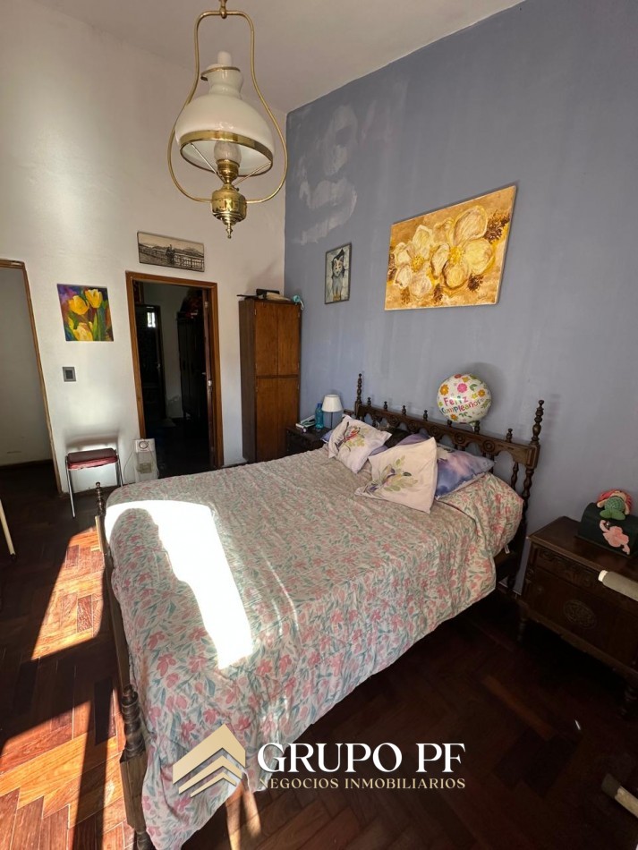 CASA 4 DORM. EN VILLA BELGRANO - REAL OPORTUNIDAD