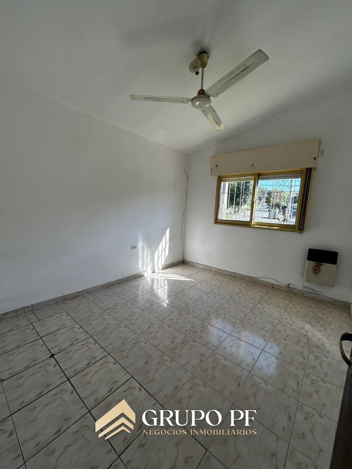 CASA EN VENTA VILLA CARLOS PAZ, SOBRE AV. LOS SAUCES